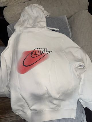 Sudadera Nike Blanca con Logo Rojo