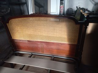 Somier y cabecero 135 cm madera y ratán