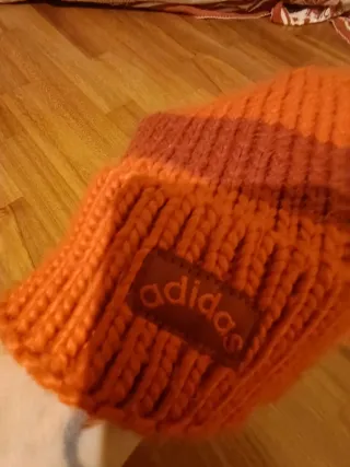 Cappello Adidas Invernale Arancione Rosso