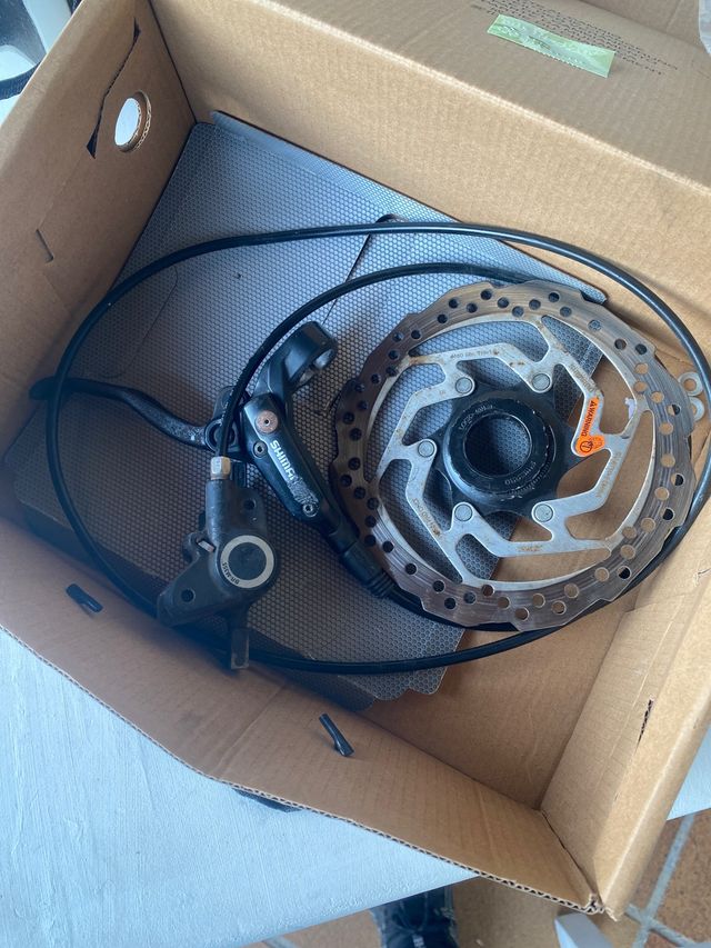 50% Travões Shimano