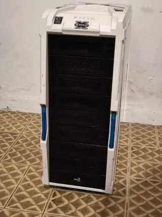 Torre PC i7 24GB 2TB SSD