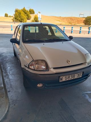Renault Clio 1999