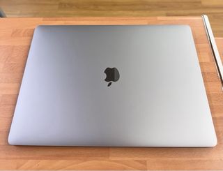MacBook Pro 2019 16” i7 16GB RAM 500GB SSD