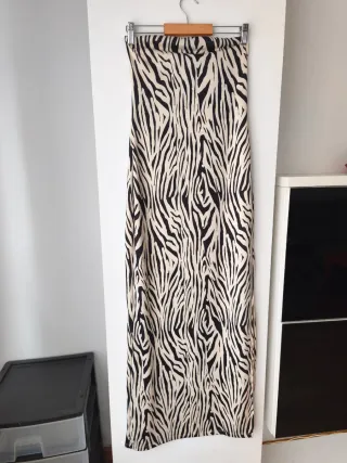 Vestido Bershka estampado cebra talla L