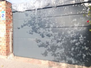 Trabajos en hierro e inoxidable. 
Puertas y motor