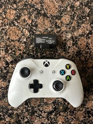 Mando Xbox One Blanco, funcionando bien.