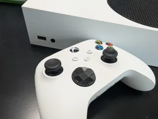 Xbox Series S 512GB Blanca con mando