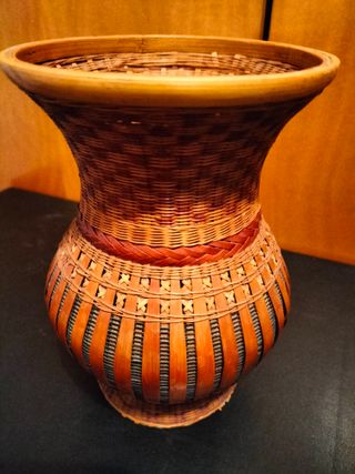 Vasi da Tavolo Porta Fiori in Ceramica e Vimini