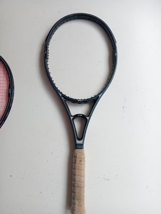 Raqueta Wilson Sting 2 + Regalo Sting 1