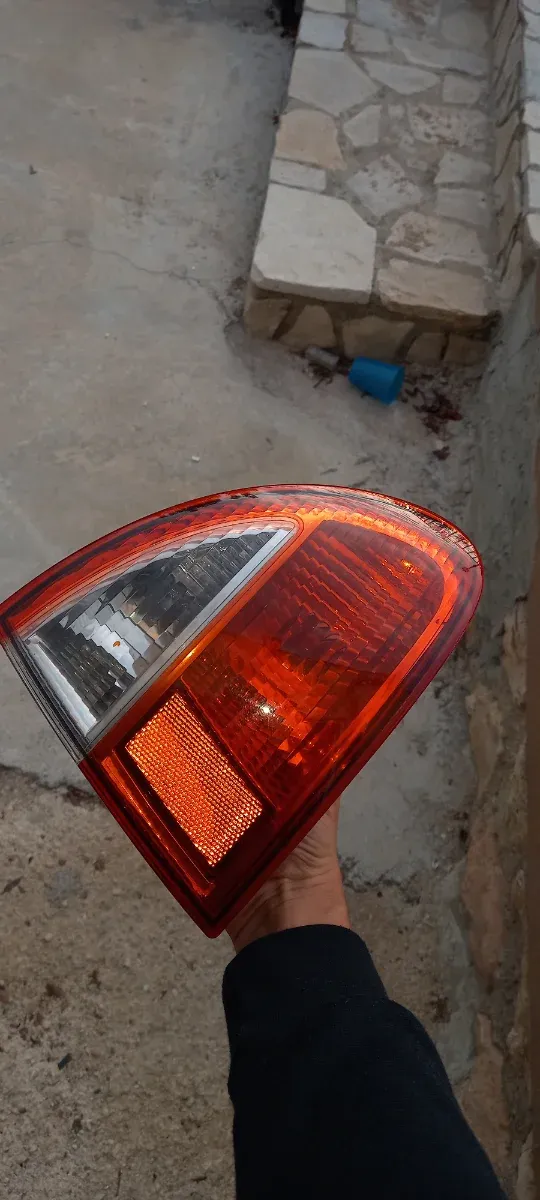 Piloto trasero derecho Seat León 1M