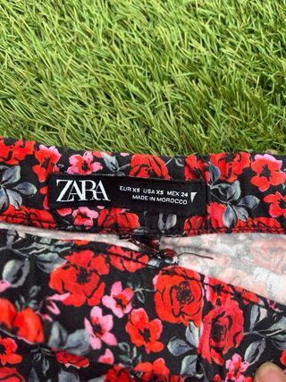 Falda corta floral 