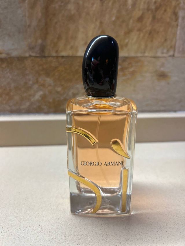 Giorgio Armani Si Intense Perfume