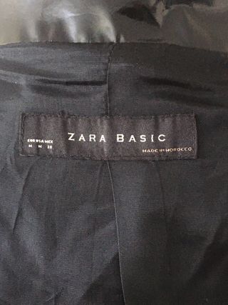 Gabardina corta Zara Negra Talla M