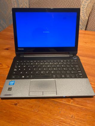 Portátil Toshiba NB10-A-10N