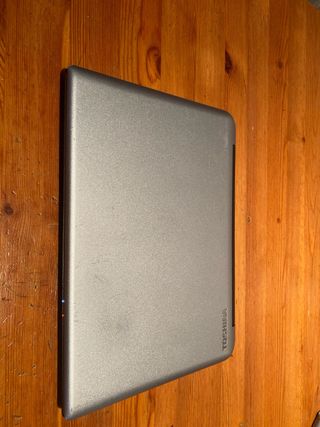 Portátil Toshiba NB10-A-10N