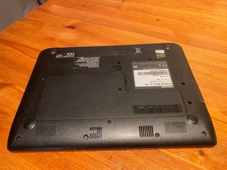 Portátil Toshiba NB10-A-10N