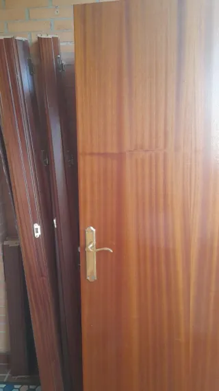 Puertas madera sapeli