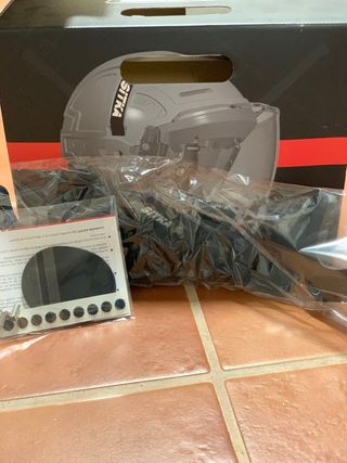 Casco de hockey SITKA con visor. Talla S