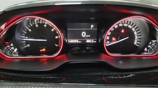 Peugeot 2008 PureTech 130 S&S Allure EAT8 96 kW (130 CV)