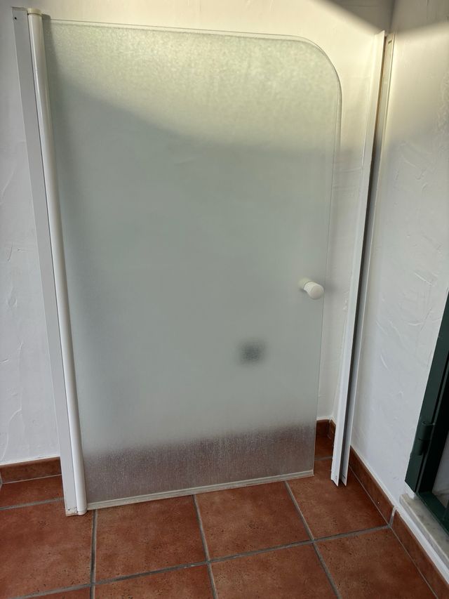 Mampara para bañera de cristal