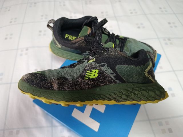 Zapatillas New Balance Hombre Negro/Verde