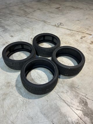 Neumáticos Pirelli PZERO R19 casi nuevos