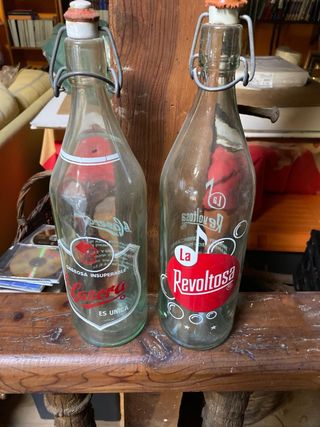 2 Botellas Gaseosa Antiguas Casera La Revoltosa
