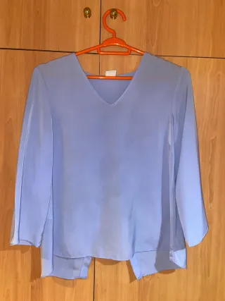 Blusa azul manga larga