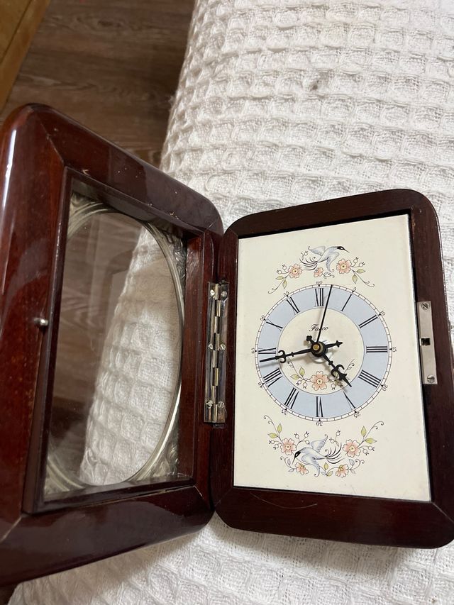 Reloj Farco antiguo floral