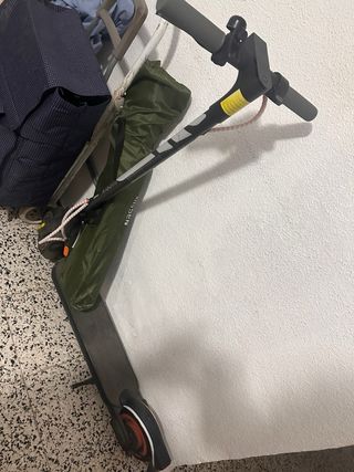 Patinete Xiaomi Go 4 con cargador