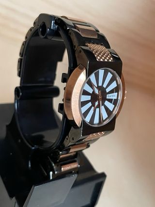 Reloj RACER Negro y Dorado