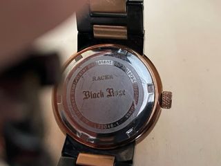 Reloj RACER Negro y Dorado