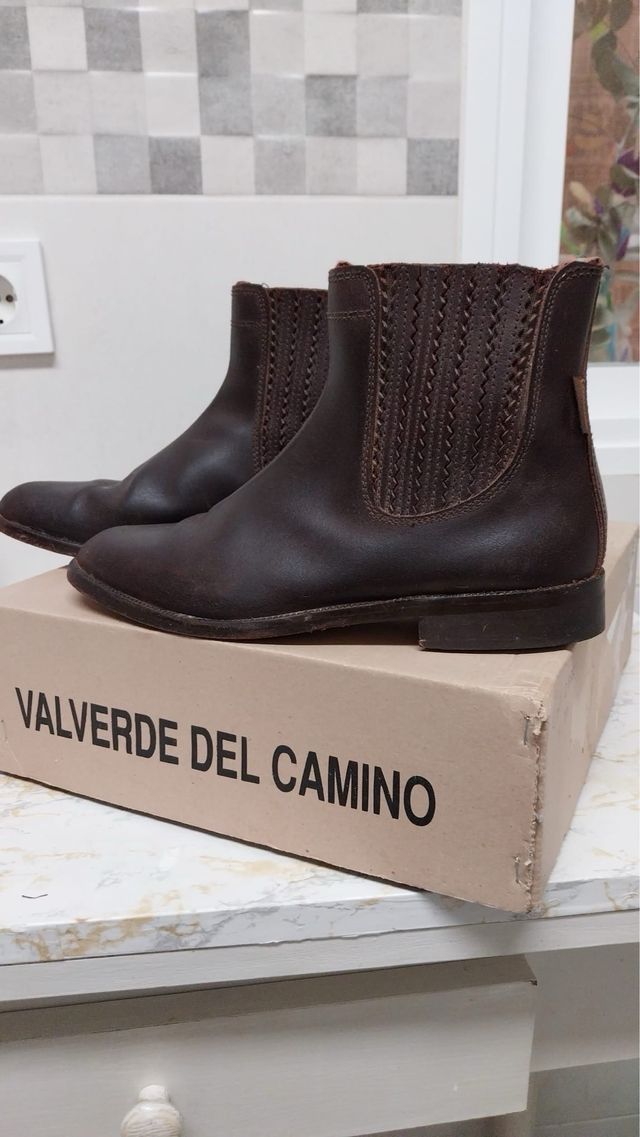 Botos Valverde del Camino Talla 39 Marrones