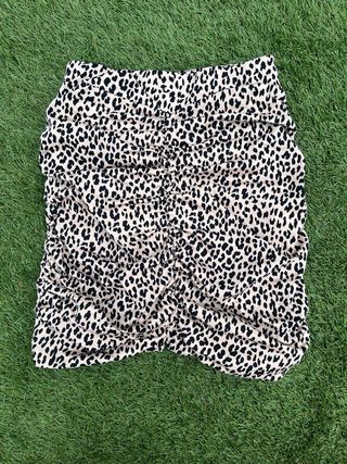 Falda con estampado de leopardo