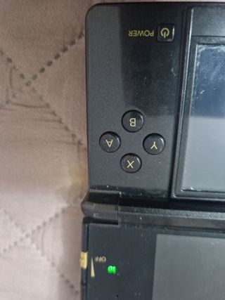 Nintendo 3DS Edición Zelda Negra y Dorada