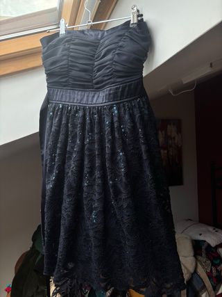 Vestido de fiesta azul con lentejuelas