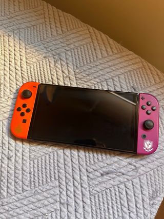Nintendo Switch OLED Edición Pokémon Escarlata