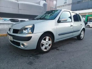 Renault Clio 2004