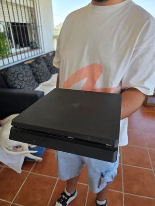 PS4 (PlayStation 4) Negra