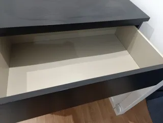 Cómoda Ikea MALM 4 cajones negra