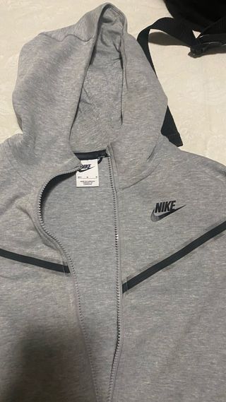 Chaqueta Nike Gris Talla M