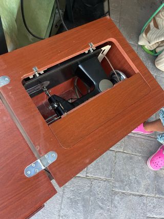 Máquina de coser Alfa antigua