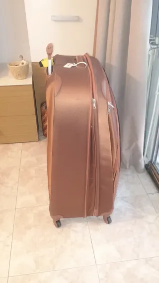 Maleta Samsonite naranja oscuro