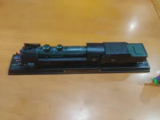 Tren Maqueta Negro y Verde