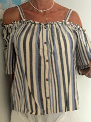 Blusa tirantes hombros descubiertos rayas