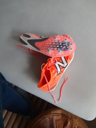 Zapatillas New Balance MD 500 atletismo
Talla 38,5