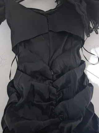 Vestido negro Halloween volantes