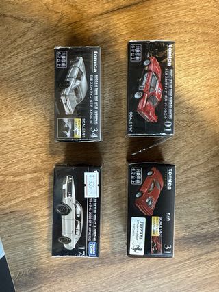 Lote Coches Escala Tomica y Hot Wheels