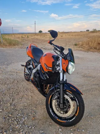 Suzuki GSR 600 urge venta por paternidad