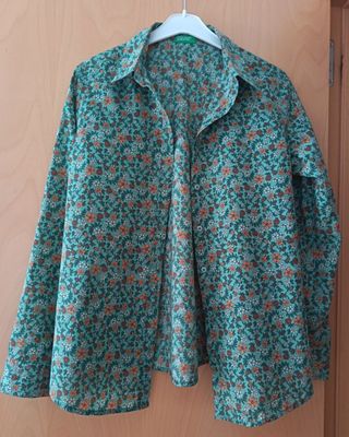 Camisa Benetton floral mujer